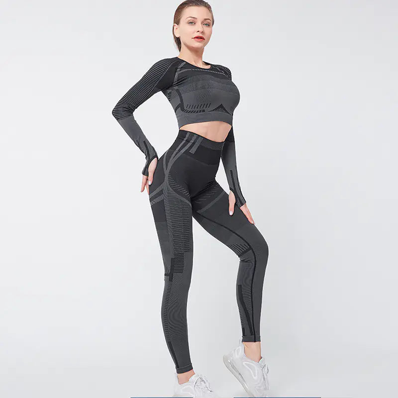 Seamless Long Sleeve Workout Top for Yoga and Fitness