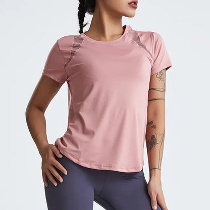 Comfortable Loose Yoga Apparel for Relaxed Fit