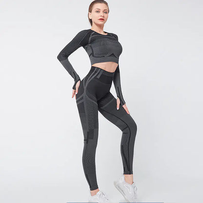 Seamless Long Sleeve Workout Top for Yoga and Fitness
