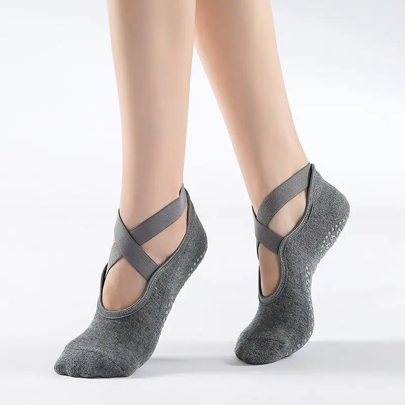 New Cross-Strap Yoga Socks with Towel Bottom (Cotton)