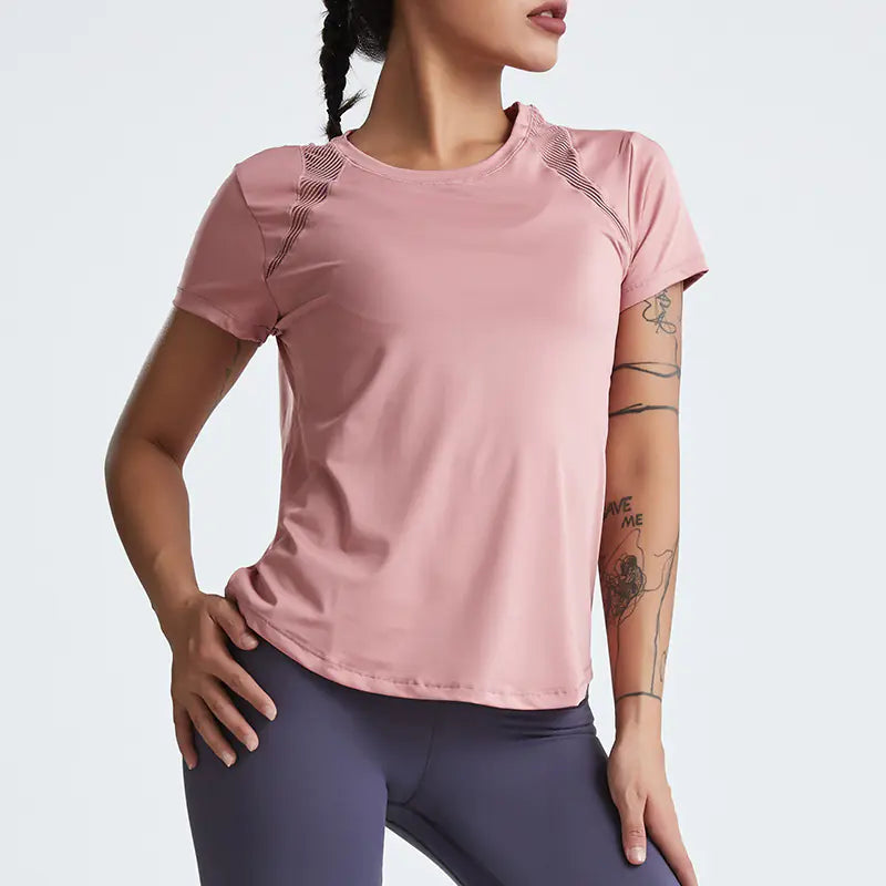 Comfortable Loose Yoga Apparel for Relaxed Fit